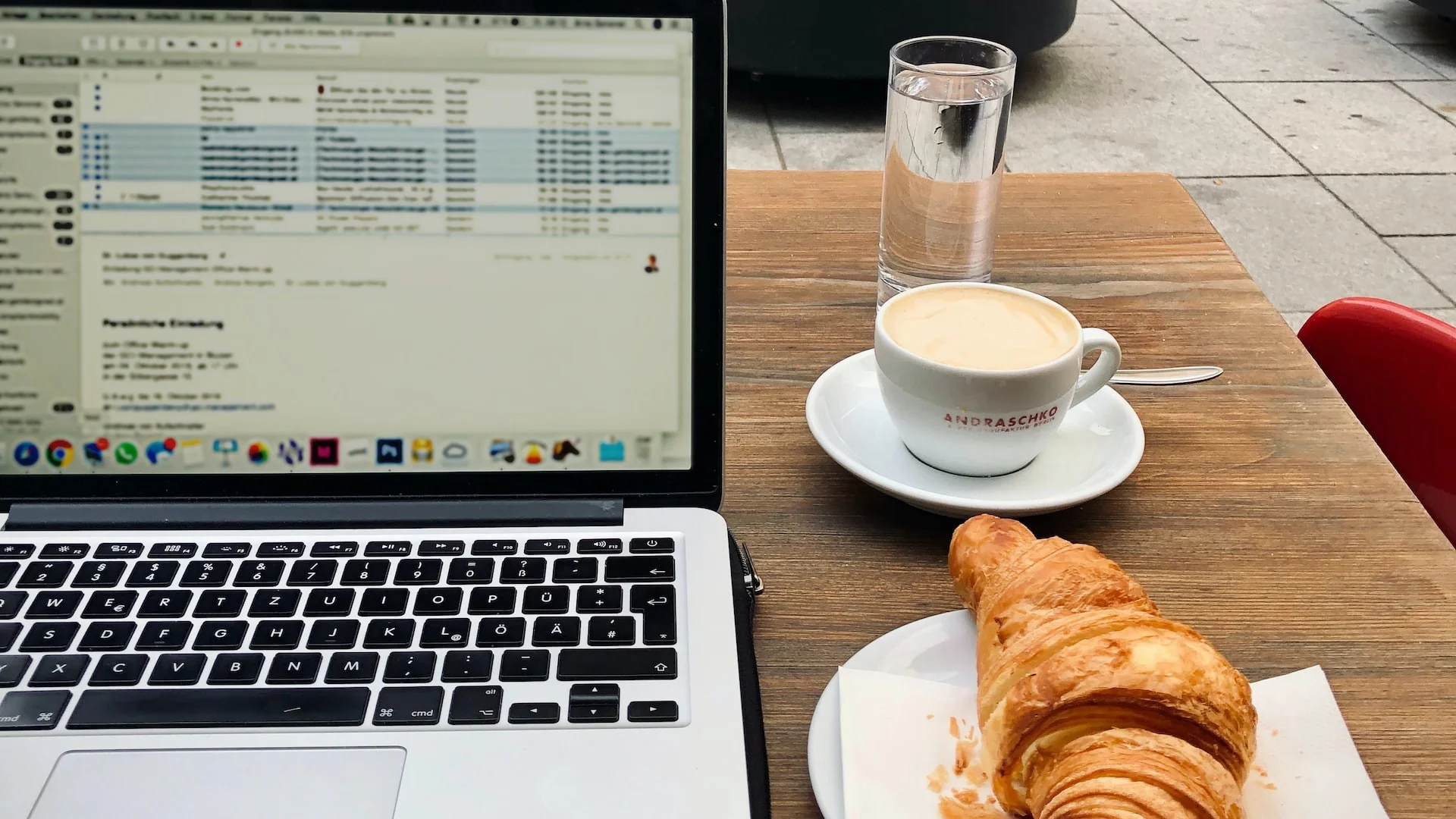 Email at a cafe